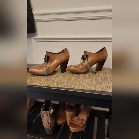 Born Size 6.5 Brown Women's Oxford Shoes - Picture 6 of 7